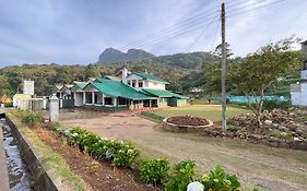 The Green Savanna Holiday Bungalow Nuwara Eliya